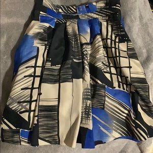 Super cute skirt w/side pockets, NWOT